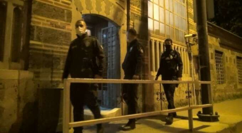 Didik didik arandı! Bursa'da tarihi camide hırsızlık alarmı!