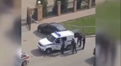 Tataristan'daki bir okulda düzenlenen silahlı saldırıda 1 öğretmen ile 8 öğrenci hayatını kaybetti!