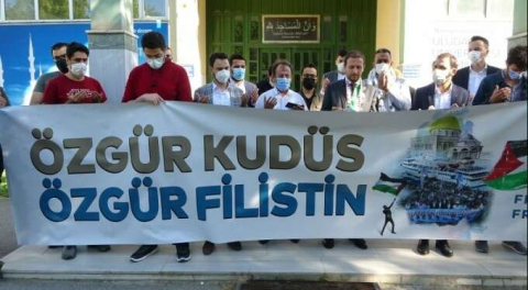 Filistinliler Bursa'dan İsrail'i protesto etti!