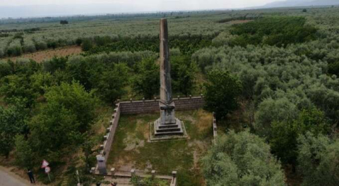 Roma dönemine ait... Bursa'da anıt mezar 2 bin yıldır ayakta