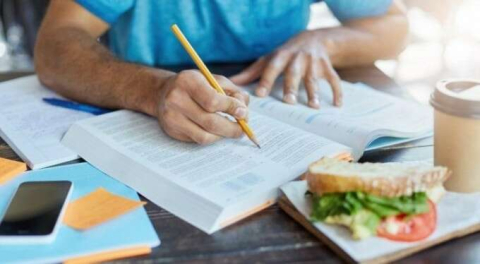 Uzmanlardan YKS öncesi beslenme uyarısı!