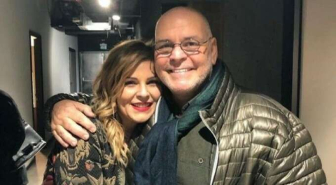 Pelin Öztekin,  babası hakkında gelen çirkin mesajı ifşa etti!