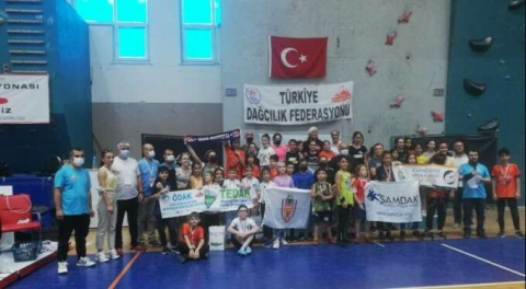 Spor tırmanışta Türkiye şampiyonu İnegöl'den!