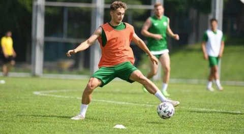 Bursaspor çalışmalarını sıcak havada sürdürdü