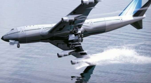 Hawaii açıklarında kargo uçağı denize düştü