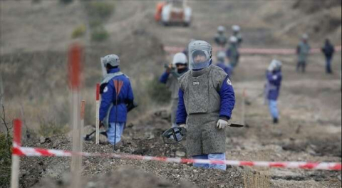 Azerbaycan, 92 bin mayının haritaları karşılığında gözaltındaki 15 kişiyi Ermenistan'a iade etti!