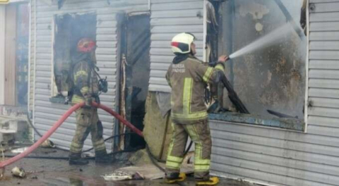 Bursa'da yangın! Kısa sürede büyüyen alevler 3 eve sıçradı!