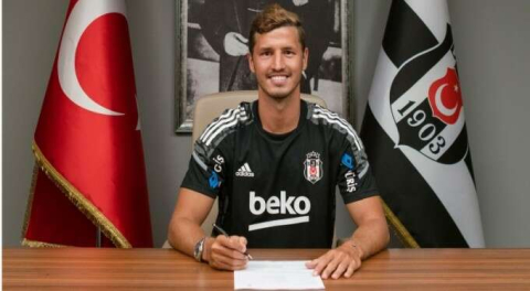 Salih Uçan resmen Beşiktaş'ta!