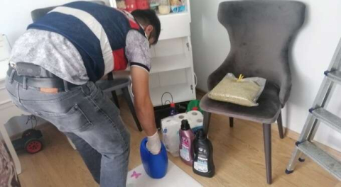 Bursa'da uyuşturucu partisine baskın!