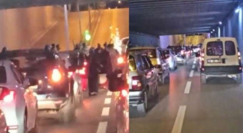 Pes dedirten görüntü! Elazığ'da yolu kesip çiftetelli oynadılar