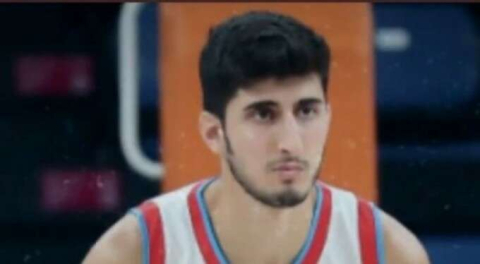 Frutti Extra Bursaspor, Tarık Sezgün'ü kadrosuna kattı