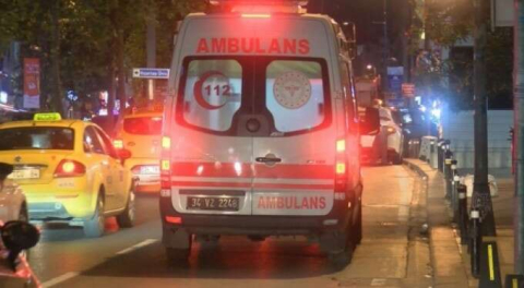 Çöp kamyonunun altında kalan elektrikli scooter sürücüsü öldü