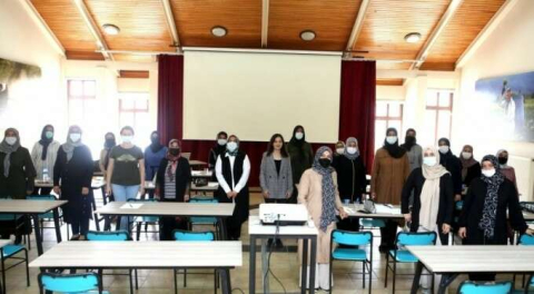 Bursa'da Çiftçi Evi'nde kadın derneklerine hijyen eğitimi