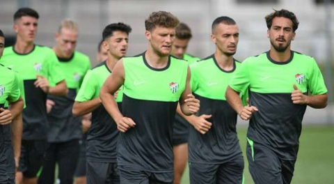 Bursaspor'da yeni sezon hazırlıkları! Gözler Eren Güler'de