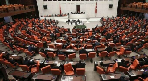 Ek gözaltı süreleri 1 yıl uzatılıyor