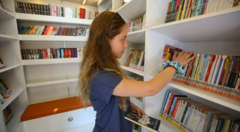 Nilüfer'de kütüphaneden 2 bin kitap alındı