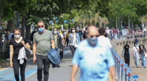 Türkiye'de son 24 saatte 26.822 yeni vaka!