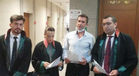 Eski futbolcu Emre Aşık boşandı