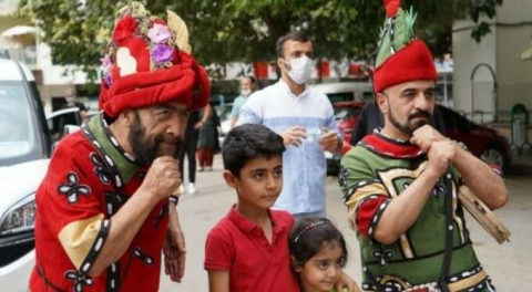 Bursa'nın Karagöz'ü Hüseyin Bağlar, gözyaşlarıyla uğurlandı