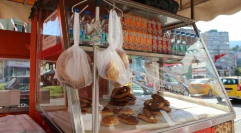 Bursa'da askıda simit uygulaması