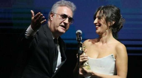 Nihal Yalçın'dan Tamer Karadağlı açıklaması: Törenden sonra gördüm!