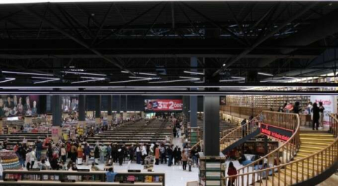 BKM Kitap imza gününe rekor iştir&acirc;k