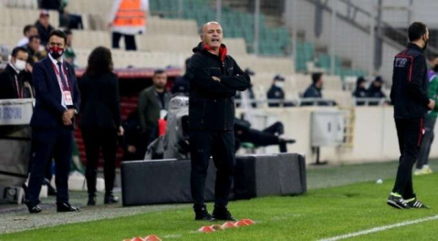 Bursaspor Teknik Direktörü Bizati: 1 galibiyetle hiç bir şey bitmedi!
