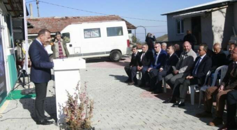 Bursa'da üreticilere "mavi yemiş" fidanı