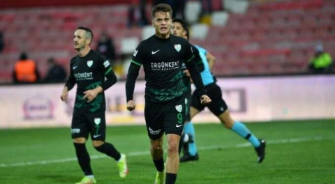 Bursaspor, deplasmandan galip ayrıldı!