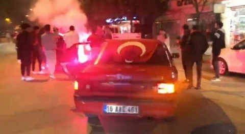 Bursa'da trafiği felç ettiler! Vatandaşlar büyük tepki gösterdi