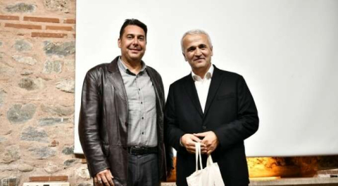 Prof. Dr. Ekrem Demirli Yunus Emre'yi Anlattı