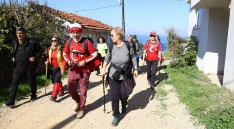 Bursa'da yerli ve yabancı turistler, kenti adım adım keşfediyor