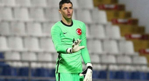 Berke Özer takım kadrosundan çıkarıldı