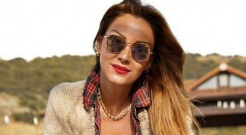 Pınar Altuğ, estetiksiz halini paylaştı!