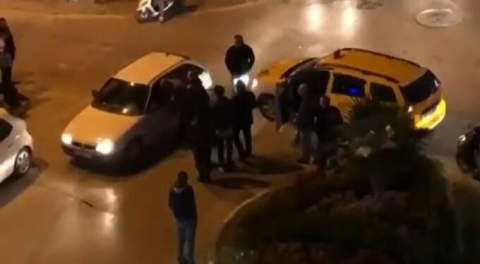 Bursa'da yumruk yumruğa yol verme kavgası! O anlar kamerada