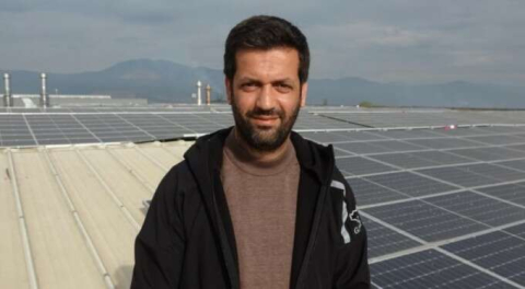 Fabrikasına kurduğu güneş panelleriyle yüzde 40 tasarruf etmeye başladı