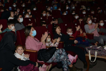 Gölge Oyunları Festivali'ne büyük ilgi