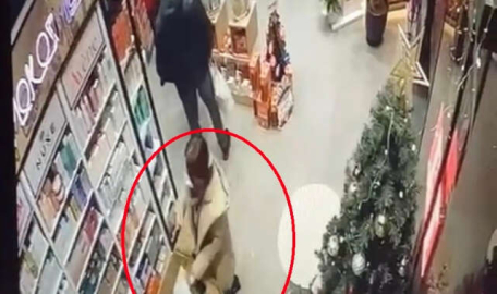 Bursa'da pes dedirten hırsızlık! Müşteri gibi girdi...