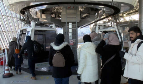 Bursa'da halk gününde uzun kuyruklar oluştu