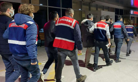 İzmir merkezli 40 ilde FETÖ/PDY operasyonu 