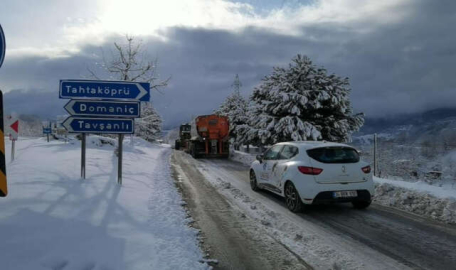 Bursa'da karlı yolları aşıp şifa dağıttılar 