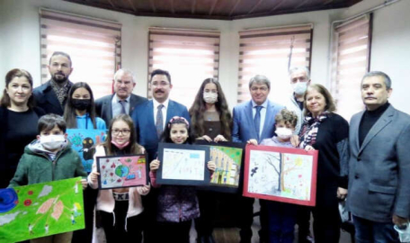 Çocuklar veremle savaşı resimlediler 