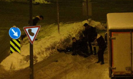 Yaratıcılığın sınırı yok! Bursa'da baklava tepsili kaykay...