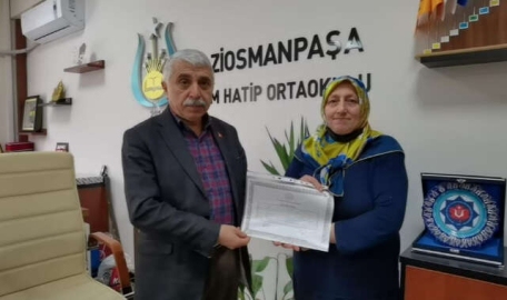 Bursa'nın Adile Naşit'i liseyi bitirdi, şimdi tıp okuyacak