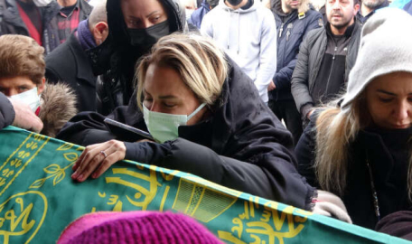 Yürek yakan an! Ece Erken gözyaşlarına boğuldu