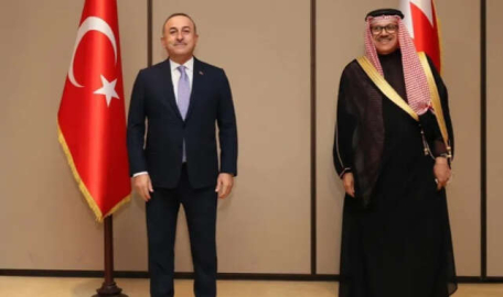 Bakan Çavuşoğlu Bahreyn'de: İşbirliği konusunda hemfikiriz