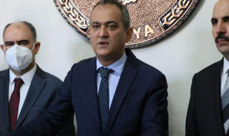 Okullar kapanacak mı? Bakan Özer'den net mesaj