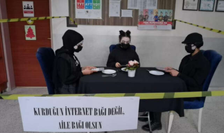 İnegöl'de "teknoloji bağımlılığı" farkındalık sergisi 