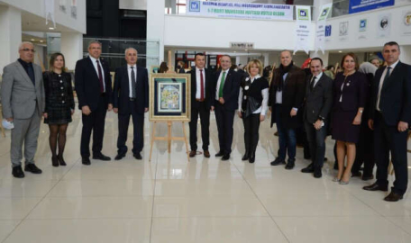 Tezhip ve minyatür sergisi beğeniye sunuldu 