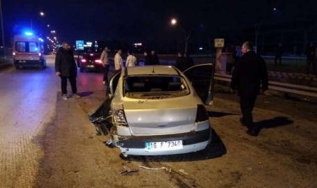 Bursa'da hatalı sollama kaza getirdi: 2 yaralı